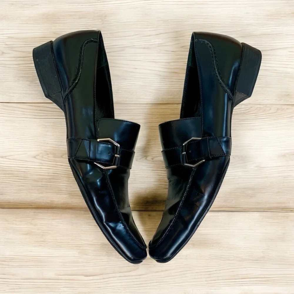 Kenneth Cole Black Leather Women’s Loafer Shoes - Picture 2 of 6